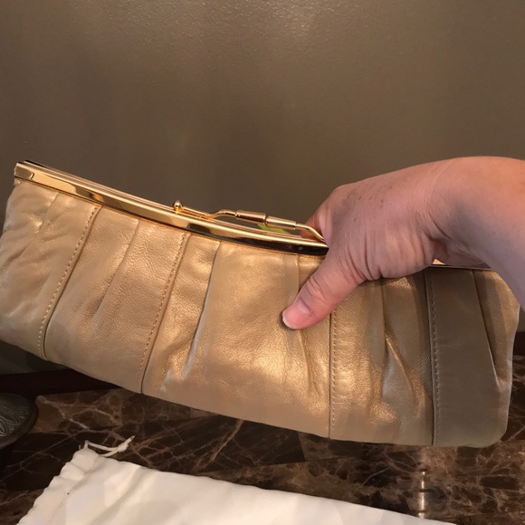 Beautiful Lambskin Leather clutch. - Picture 7 of 8